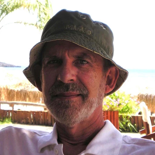 Modern camera photo of Paul LaViolette